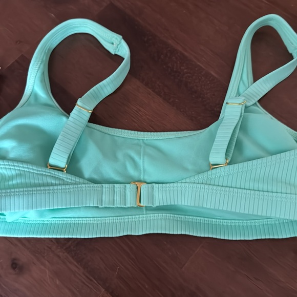 UNWORN Seafoam Green Bikini - Picture 3 of 3